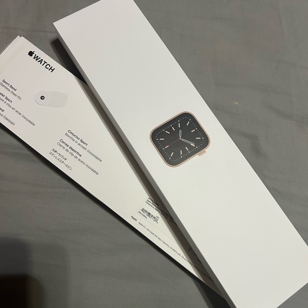 Apple Watch Series 6 box watch
